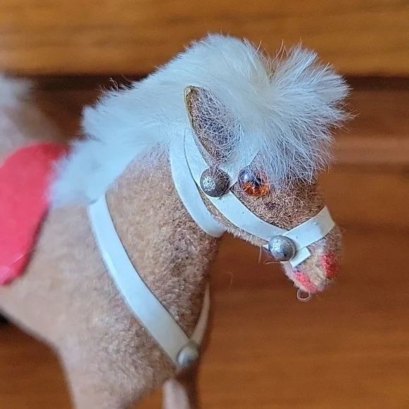 Vintage Flocked Horse - Picture 8 of 11